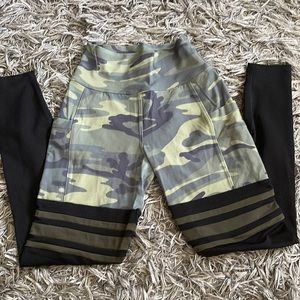 Bombshell sportswear leggings